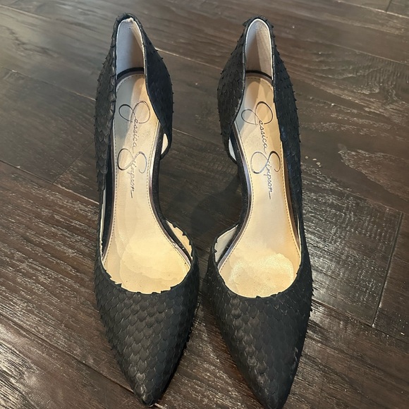 Jessica Simpson Black Textured Heels - Picture 1 of 3
